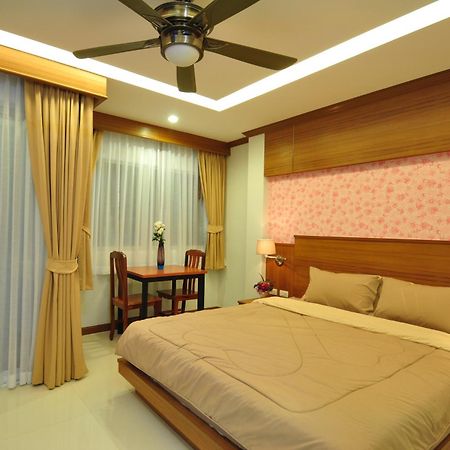 Green Harbor Hotel & Service Apartment Patong Екстериор снимка