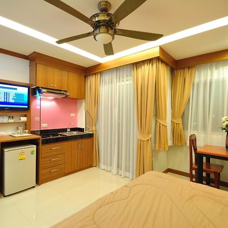 Green Harbor Hotel & Service Apartment Patong Екстериор снимка