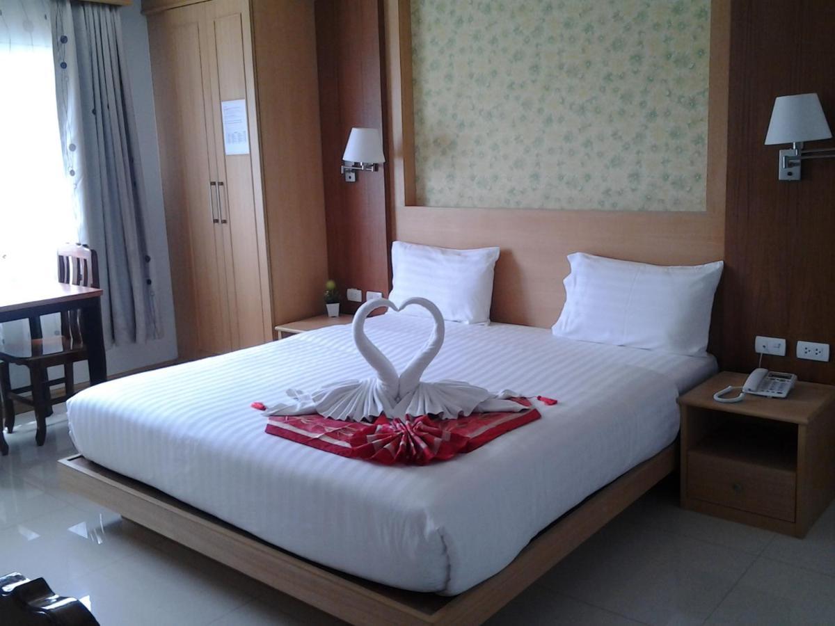 Green Harbor Hotel & Service Apartment Patong Екстериор снимка
