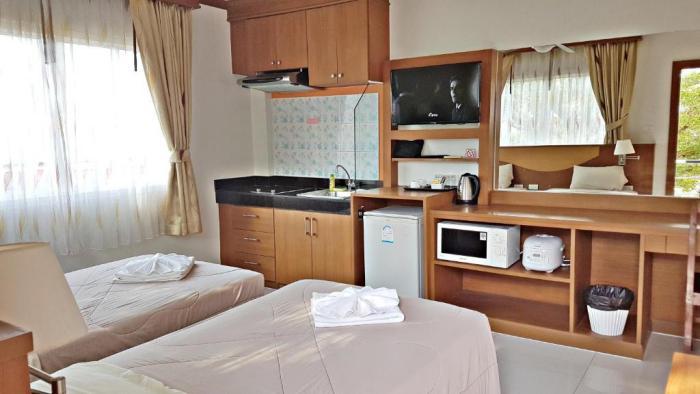 Green Harbor Hotel & Service Apartment Patong Стая снимка