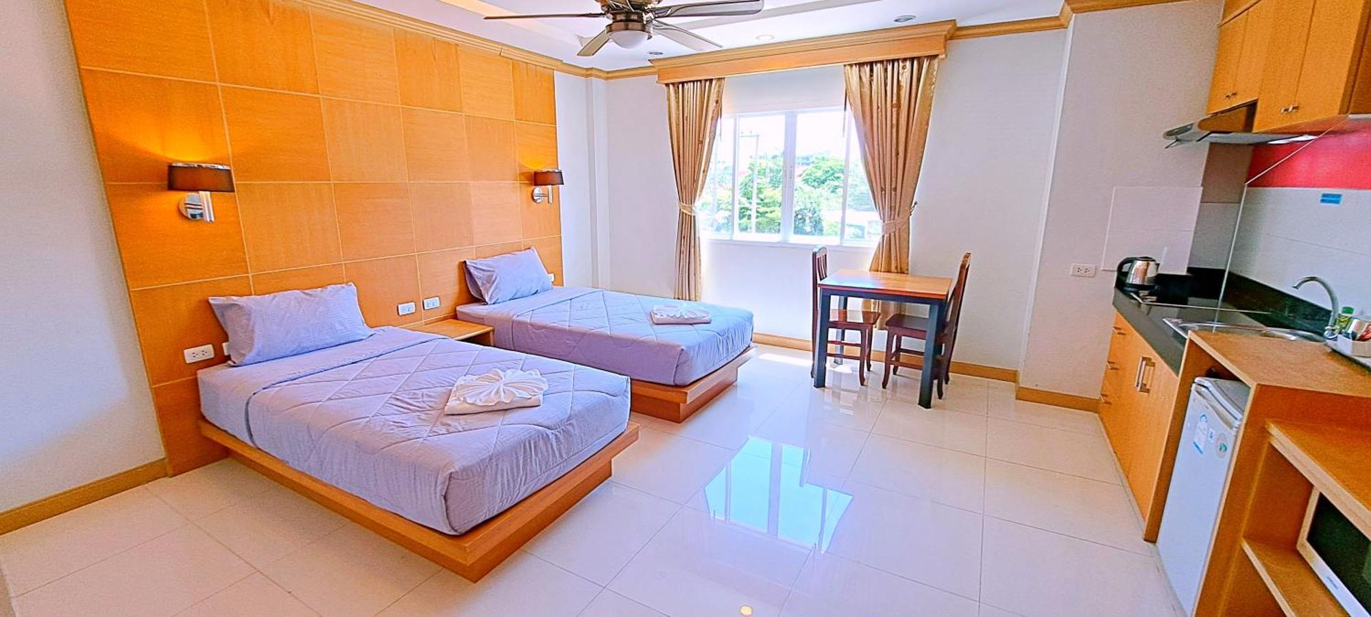 Green Harbor Hotel & Service Apartment Patong Екстериор снимка